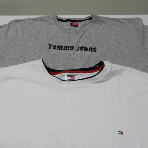 2 Men’s Tommy Hilfiger Crewneck T-Shirts in size XL - Picture 1 of 8